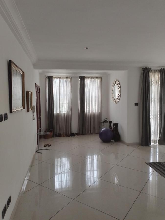 Tricia'S Place - One Family At A Time Apartment Accra Ngoại thất bức ảnh
