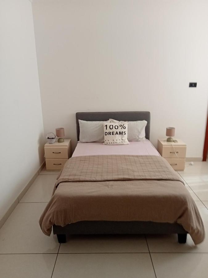 Tricia'S Place - One Family At A Time Apartment Accra Ngoại thất bức ảnh